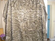 fur fabric dark brown with brown shading, 64 x 110 ins