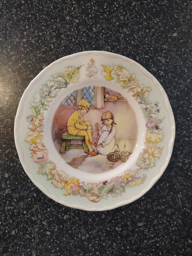 Royal worcester plate peter - royal,