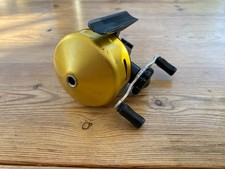 Abumatic 110 closed face gold