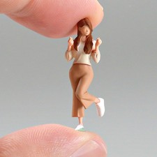 1/64 Miniature Figure Painted for Micro Landscape Model Trains Architectural