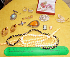 Vintage Jewellery Job Lot x17