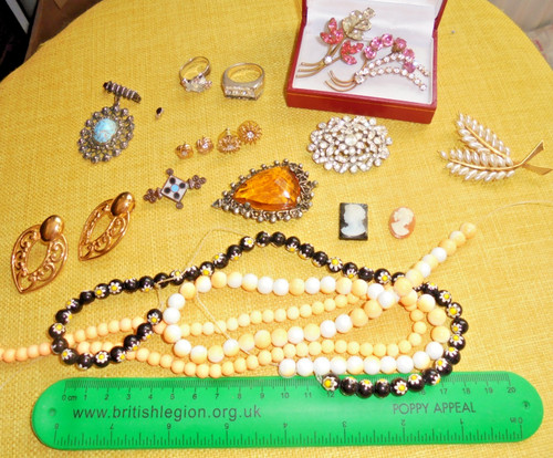 Vintage jewellery job lot x17 - vintage,