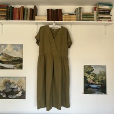 TOAST Size 16/14 Olive Green