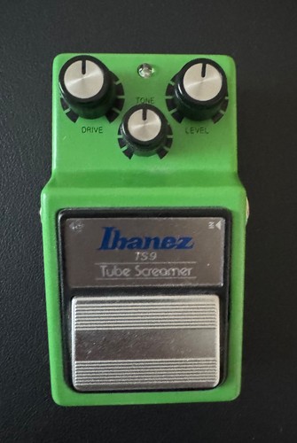 Analog man tube - man, screamer