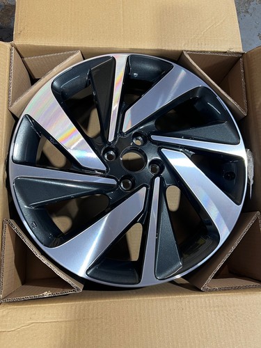 Toyota aygo 5j grey - 18, x