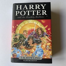 Harry Potter and the Deathly Hallows by J.K. Rowling First Edition Hardback 2007