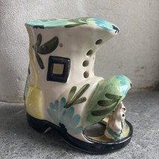 Vintage retro kitsch Derek Fowler bunnies rabbits in a boot pottery lamp base