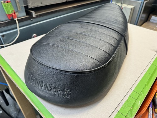 Genuine triumph bonneville - genuine,