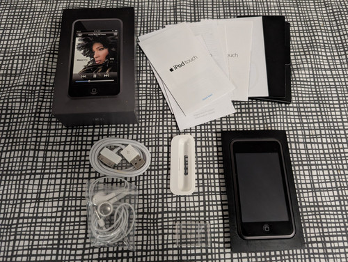 Boxed apple ipod - boxed, 1st