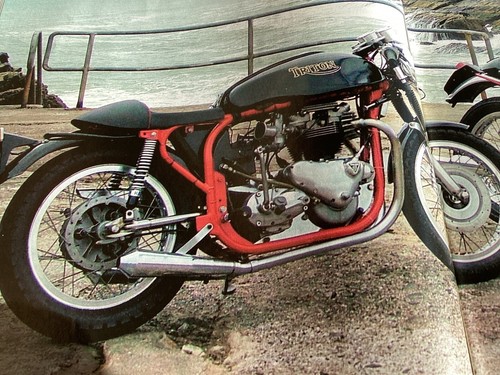Triton tribsa cafe racer - cafe,