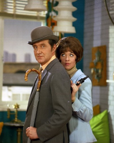 Linda thorson avengers x - avengers, 10"