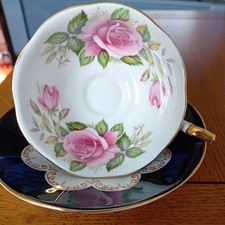 Queen’s Ebony Rose Cup &