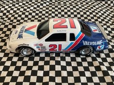 Buddy Baker #21 Valvoline 1/24 NASCAR Die-cast Rear Wheel Off / No Box MONEY BOX