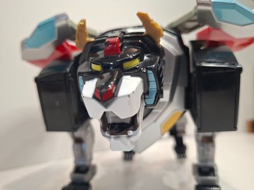 Voltron legendary black lion - black,