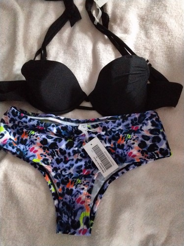 Beautiful pour moi - pour, bikini