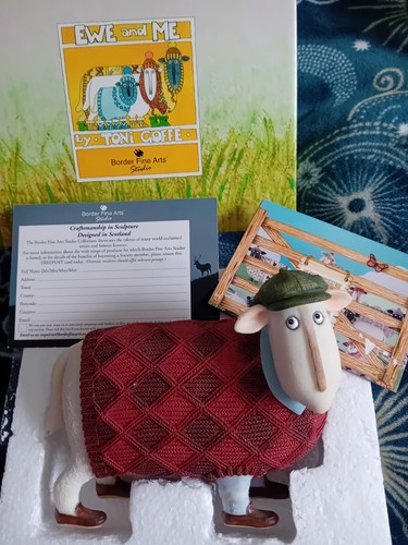 Boarder fine arts ewe and - ewe, me