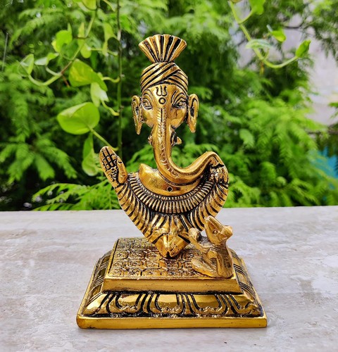 Lord ganesha idol with - wc,