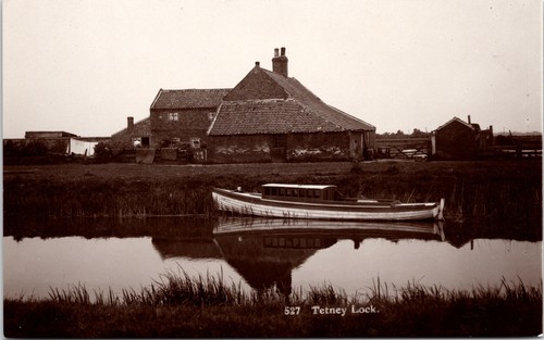 Tetney lock tranquil waterside - lock,