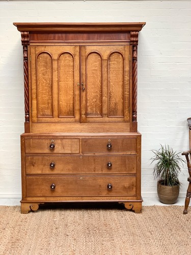 Oak linen press - oak,