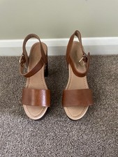 Russell and Bromley women's shoes size 6 RARE!!!