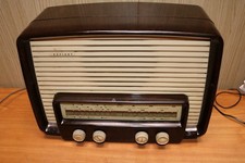 Defiant 555  vintage Bakelite