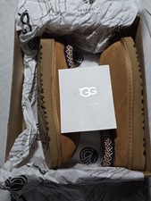 Size 6 UK Never Worn Maroon