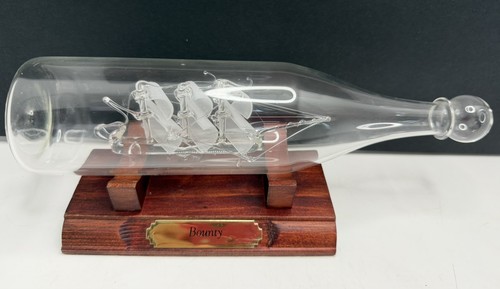 Hms bounty glass ship - glass, in
