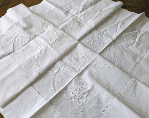 Beautiful vintage white cotton - beautiful,