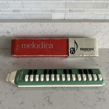 Hohner melodica soprano green