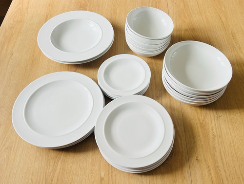 Denby white piece ceramic - white,