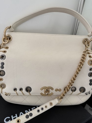 Chanel embellished chic flap - embellished,