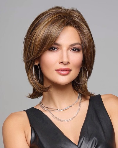 Raquel welch wig - new, box