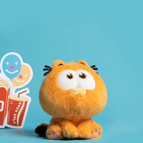Garfield cuddly squeaky dog - cuddly,
