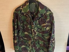 camoflarge army jacket size