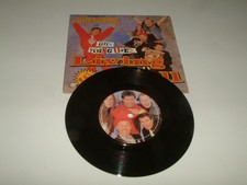 Cliff Richard and The Young Ones – Living Doll – 7" Vinyl – 1986 – YZ 65