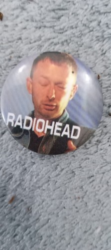 Radiohead vintage 25mm pin - 25mm,