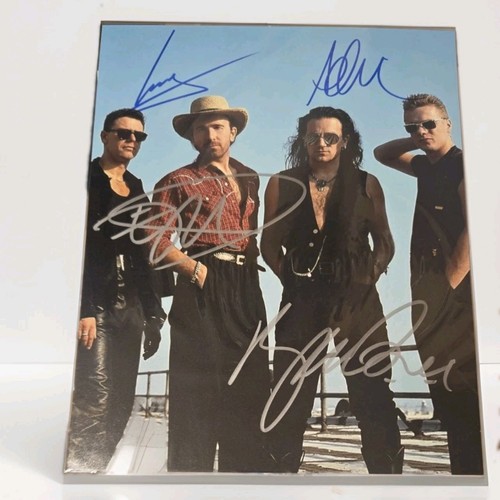 Band signed original - u2,