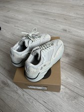 Adidas Yeezy Boost 700 V2