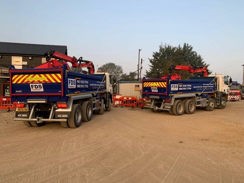 Grab tipper hire topsoil - tipper,