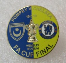 2010 FA CUP FINAL, WEMBLEY - Pompey v Chelsea - Metal & Enamel Football Badge