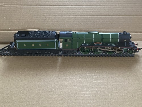 Hornby r075 flying - hornby,