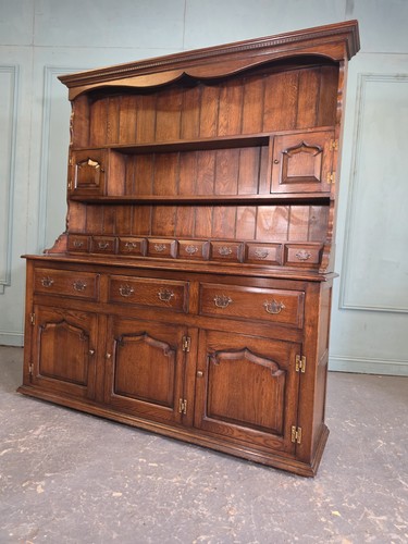 Large antique oak - large, dresser
