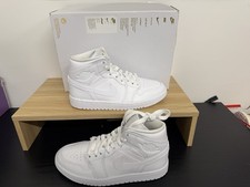 Nike Air Jordan 1 mid size 3