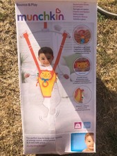 Munchkin Bounce and Play Baby
