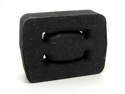 Exhaust rubber mounting