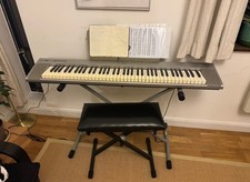 Yamaha Portable Grand NP-30
