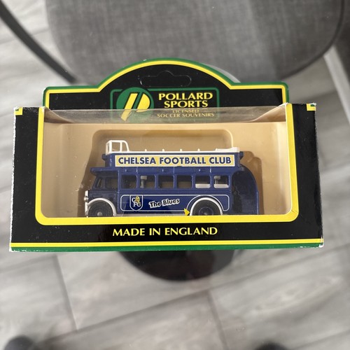 Chelsea diecast team bus - chelsea,
