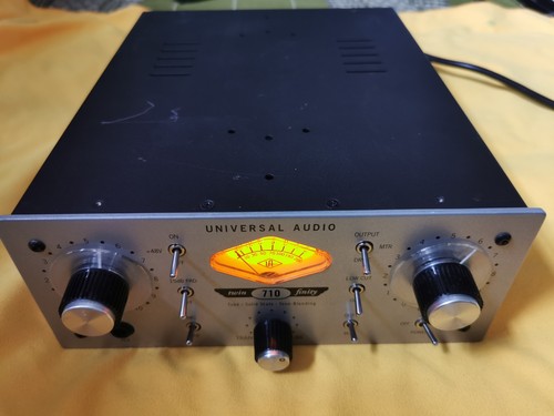 Universal audio 710 - universal,