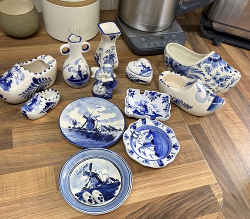Delfts blue ceramic pottery - blue,