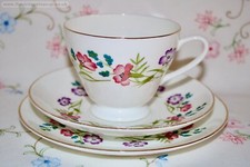 FABULOUS Wedgwood English Bone China Tea Set Corncockle Trio Cup Saucer Plate
